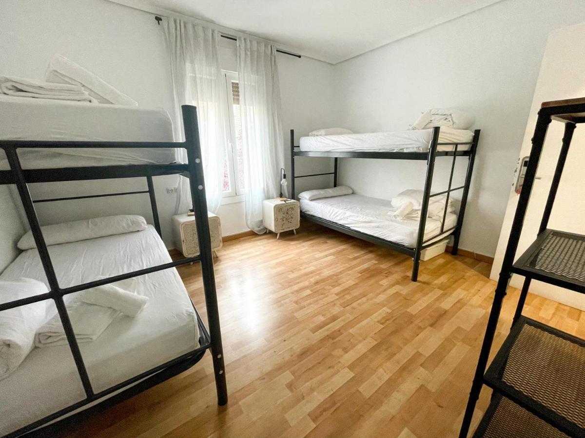 Az The Bridge Hostel - Coliving 萨拉戈萨 外观 照片